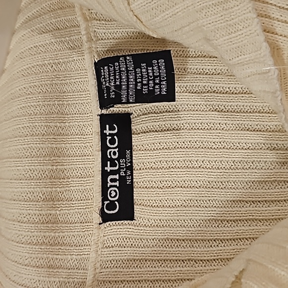 Women's Button Sweater - Picture 5 of 6